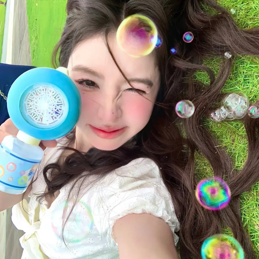 攀岩女孩儿