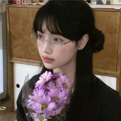 小鼓女